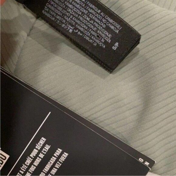 Hurley Womens Size Small Quick Dry Surf Bikini Top - Picture 9 of 11